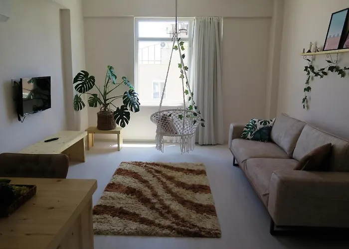 아파트호텔 Santa Suites- Near Saint Nicholas Church 뎀레