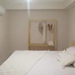 Santa Suites- Near Saint Nicholas Church Aparthotel 4*