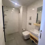 Santa Suites- Near Saint Nicholas Church Aparthotel