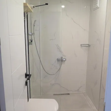 Santa Suites- Near Saint Nicholas Church شقة فندقية دمرة