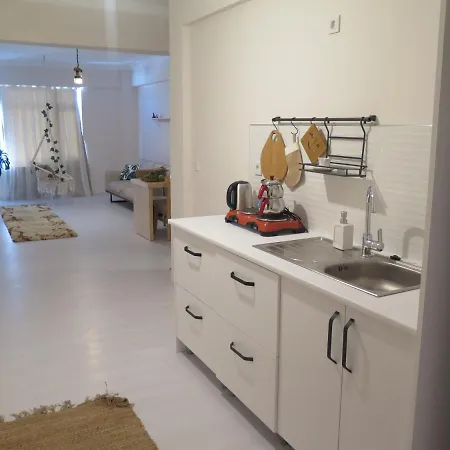 Апарт-отель Santa Suites- Near Saint Nicholas Church
