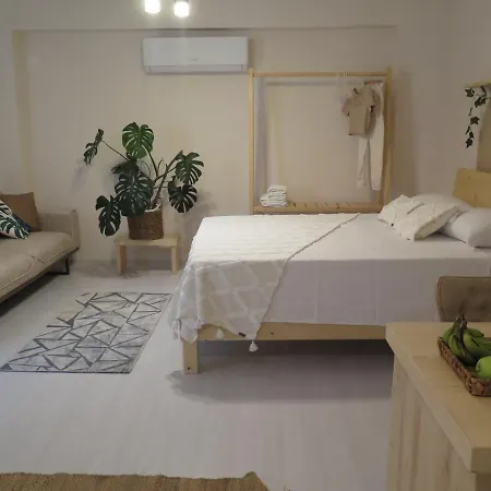 Santa Suites- Near Saint Nicholas Church 4*
