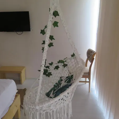 Апарт-отель Santa Suites- Near Saint Nicholas Church