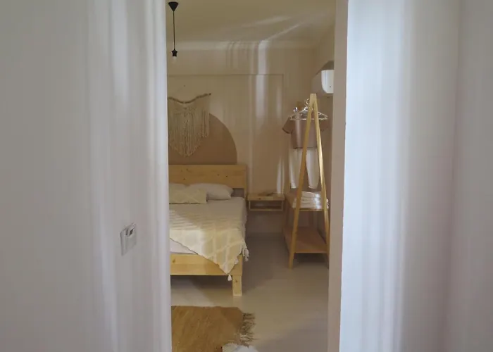 Santa Suites- Near Saint Nicholas Church