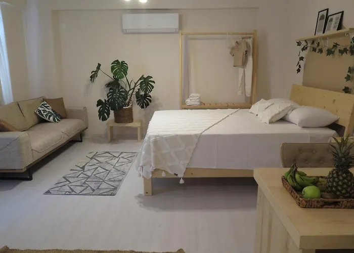 Santa Suites- Near Saint Nicholas Church 4*