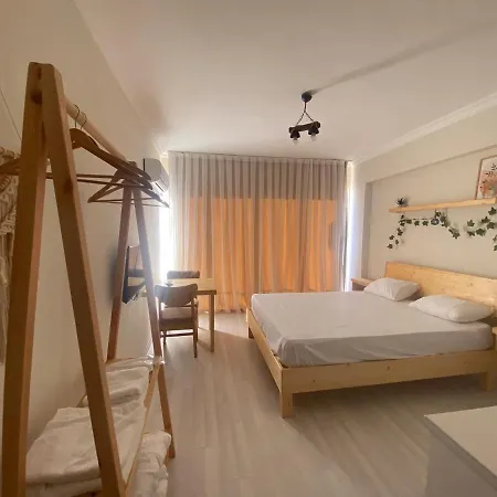Santa Suites- Near Saint Nicholas Church